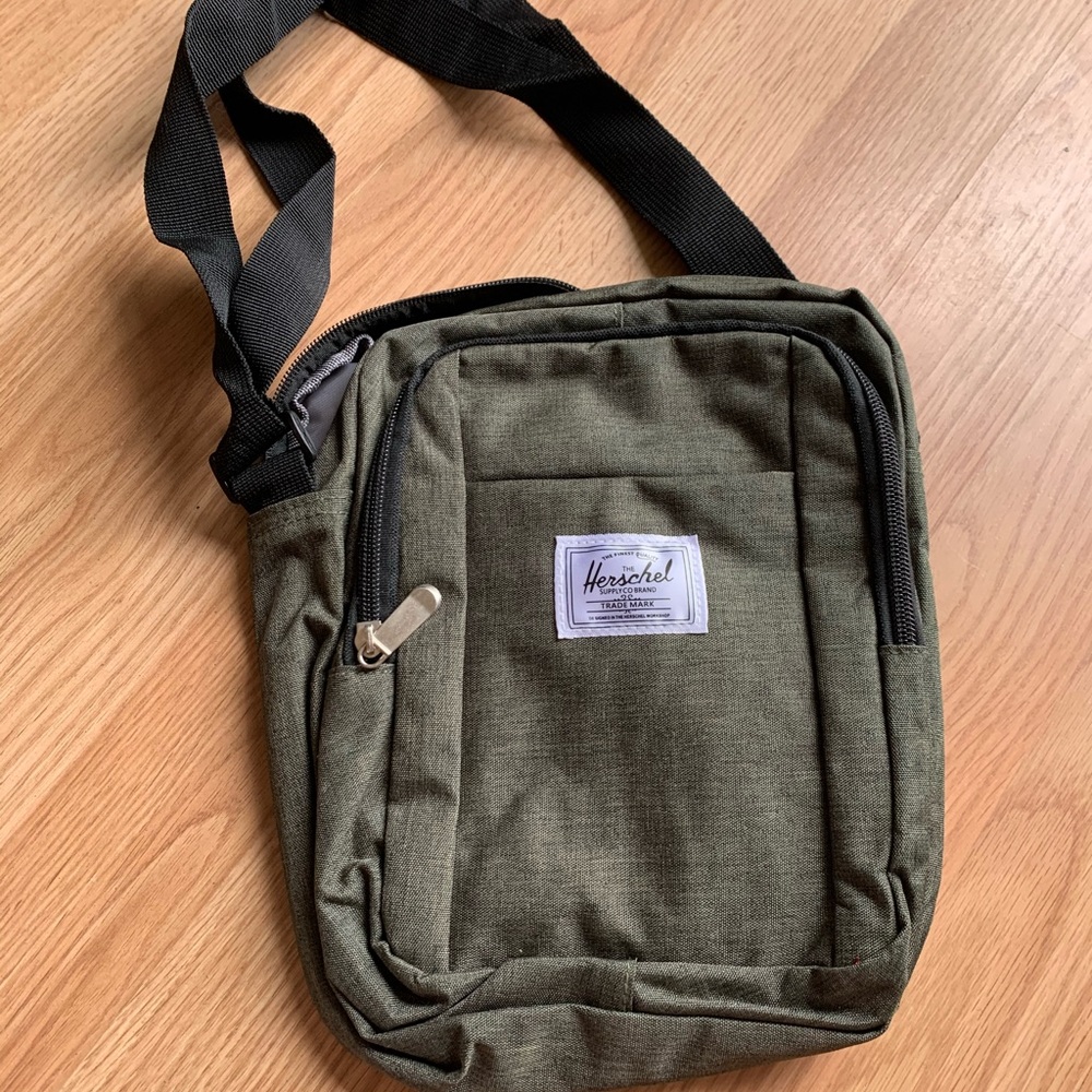 Herschel side bag